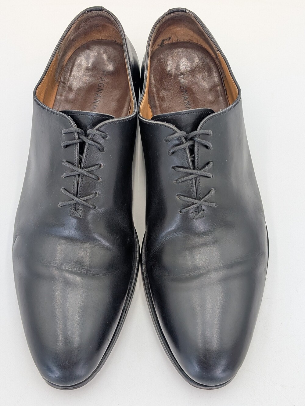 Magnanni Black Leather Oxford Dress Shoes - Picture 15 of 17